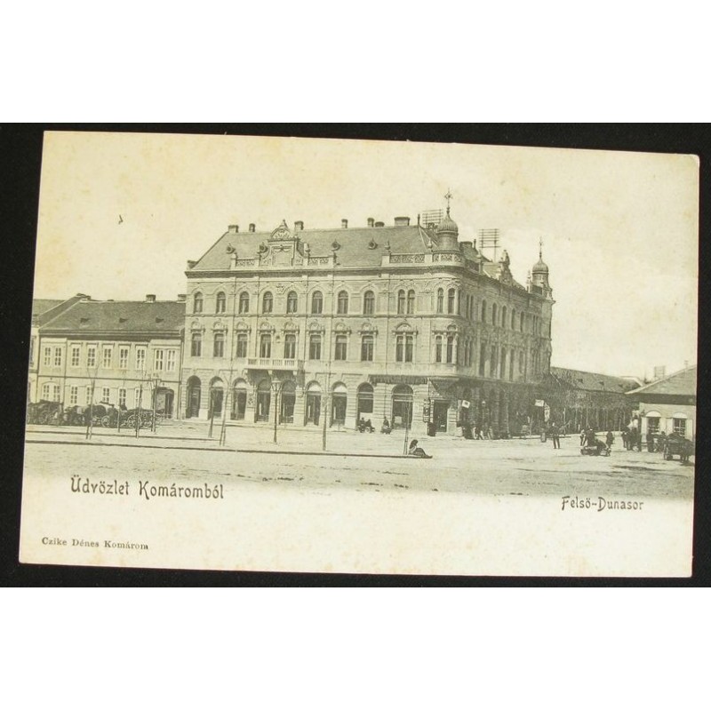 Komárom, Felső Dunasor kávéházzal
